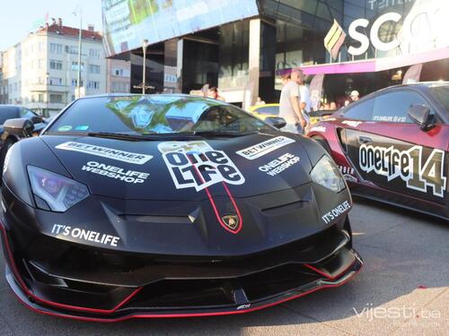 Foto: Spektakl u Sarajevu, show sa 70 luksuznih automobila