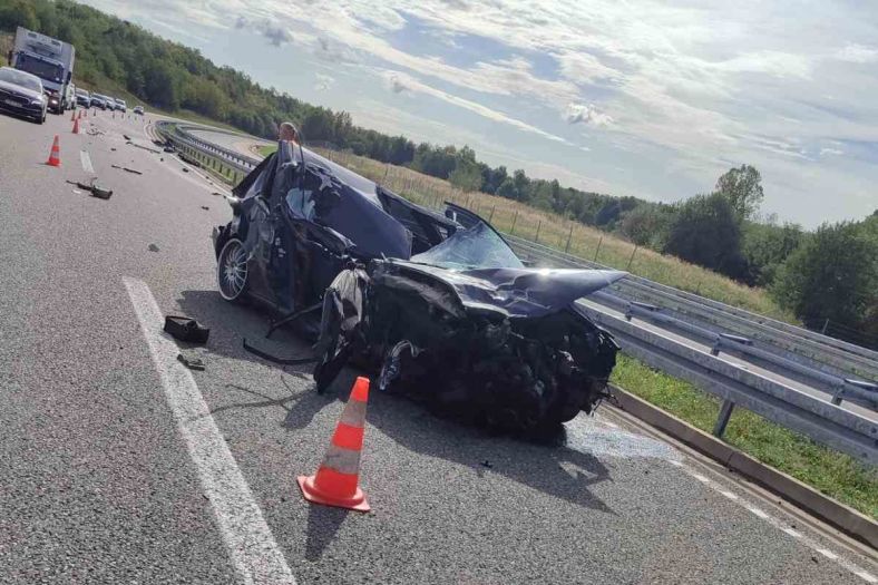 Foto: Strašan sudar na autoputu "9. januar"