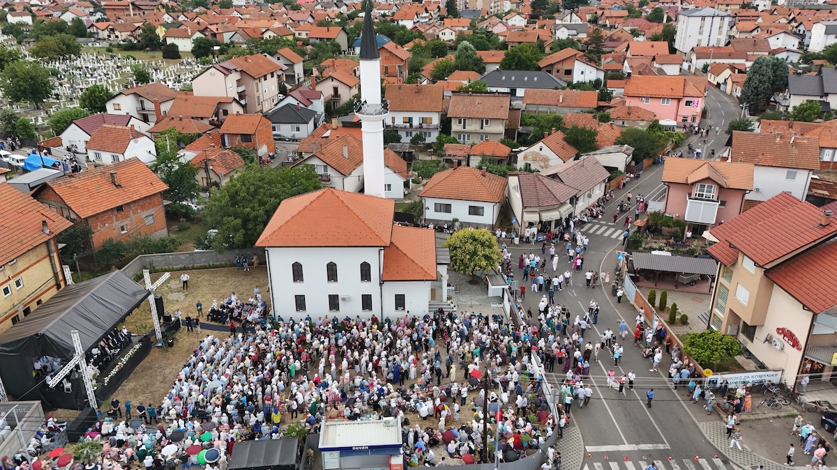 FOTO / U Bijeljini svečano otvorena obnovljena džamija Ahmed-age Krpića