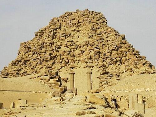 FOTO: U ruševnoj piramidi pronađene skrivene komore