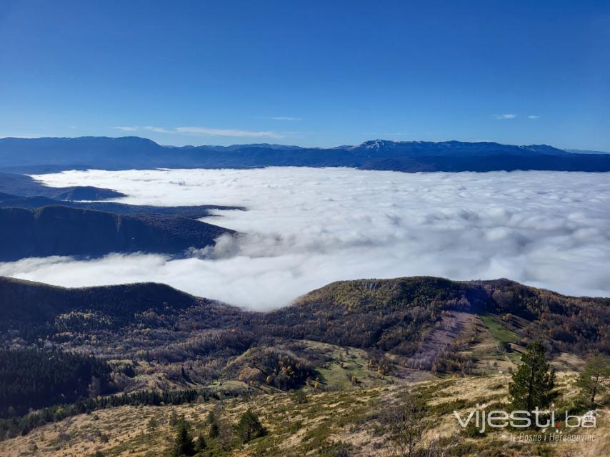 Foto: U Sarajevu tmurno, na Trebeviću sunčano i vedro
