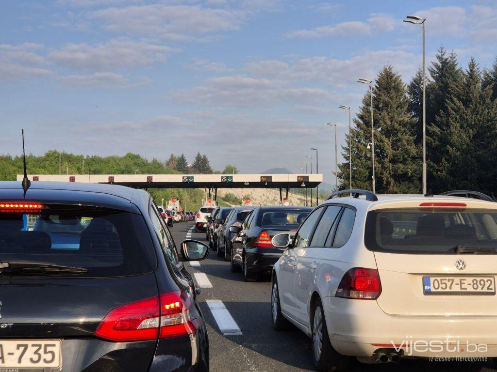 Foto: Velike gužve na putu od Sarajeva prema Mostaru od jutarnjih sati