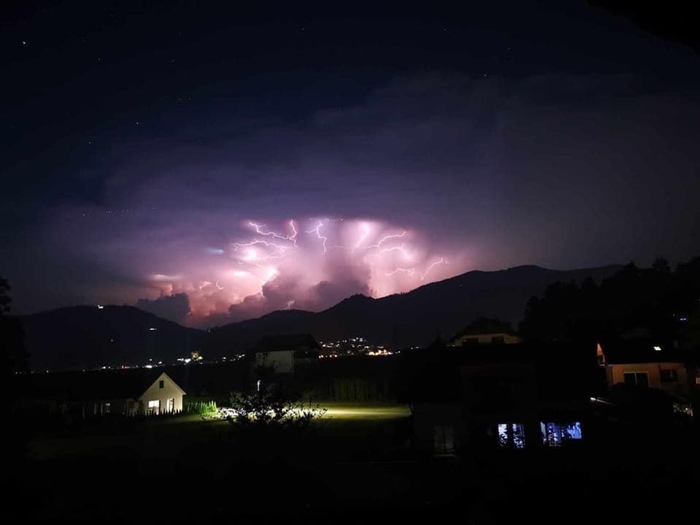 Foto: Veliko nevrijeme u Austriji, padavine sa gradom i grmljavinske oluje 