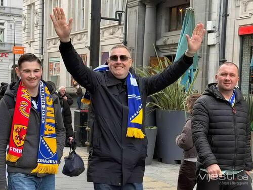Foto / Video: Cardiff u bojama BiH, velika podrška za Zmajeve