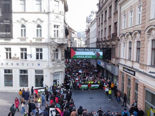 Foto/Video: Građani Sarajeva u šetnji podrške narodu Palestine