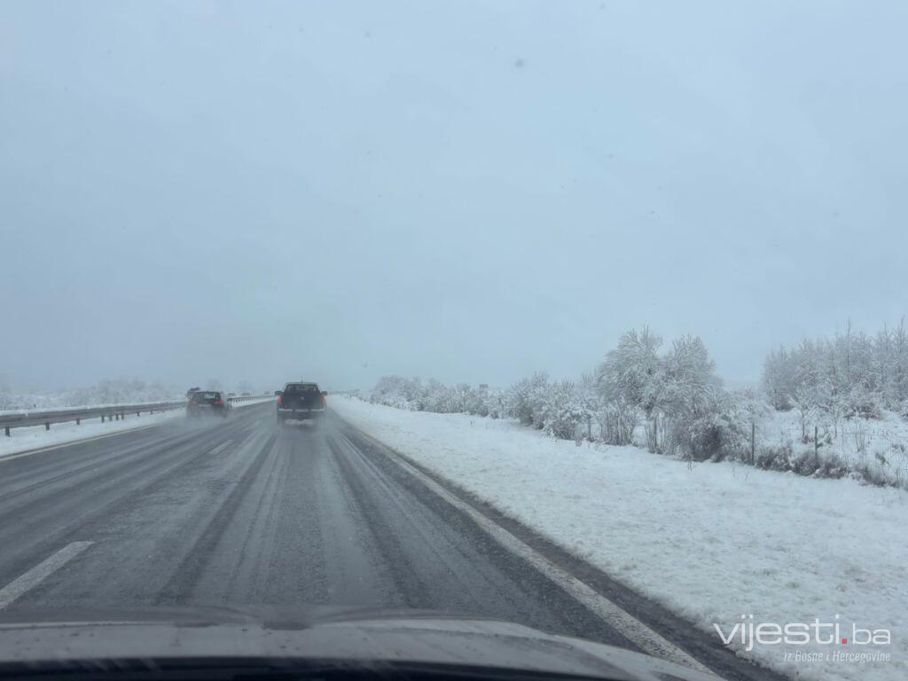 Foto/Video: Tako to rade u Hrvatskoj, "cestari" BiH učite!