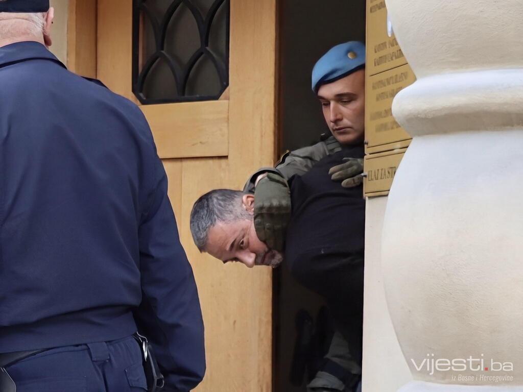 Foto / Video: Tarik Prusac vraćen u pritvor