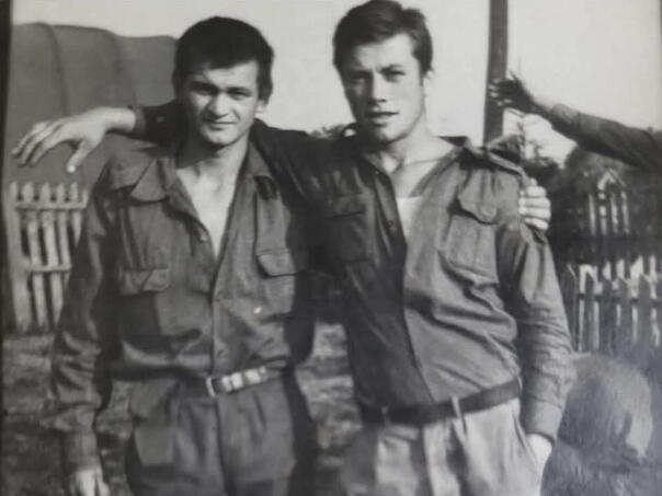 Fotografija Halida Bešlića iz JNA: Kako je period iz vojske uticao na karijeru