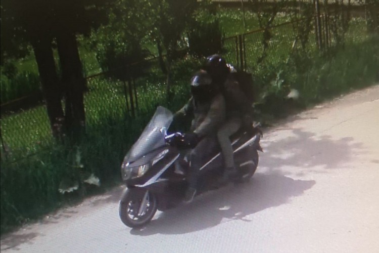 Objavljen snimak ubica Slaviše Ćuluma kako bježe motociklom