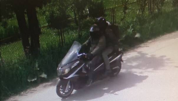 Objavljen snimak ubica Slaviše Ćuluma kako bježe motociklom