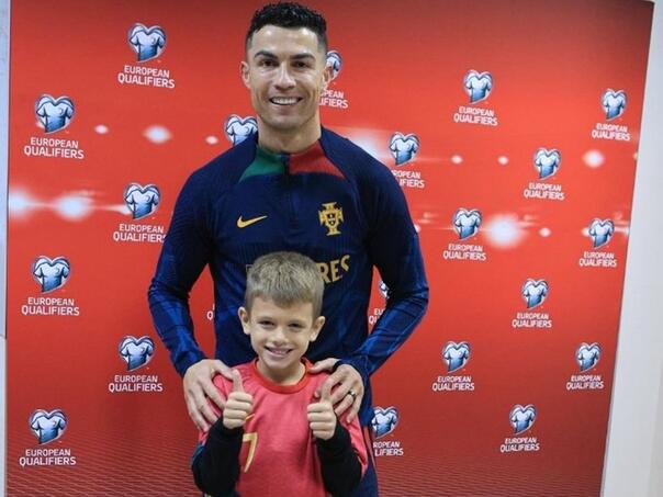 Fotografije za uspomenu: S Ronaldom pozirao i Dani Džeko