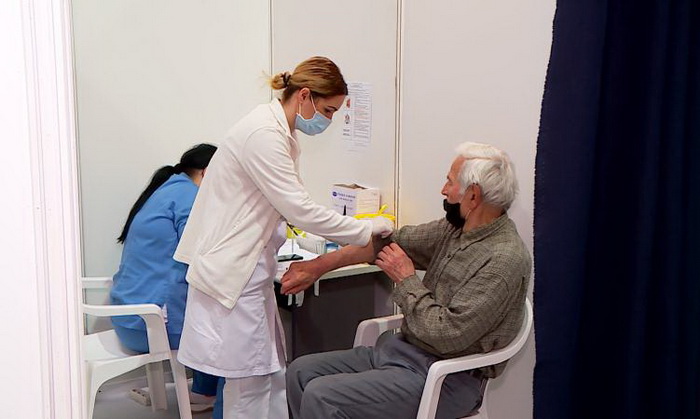 Francuska donira Bosni i Hercegovini 117.000 doza vakcina Pfizer