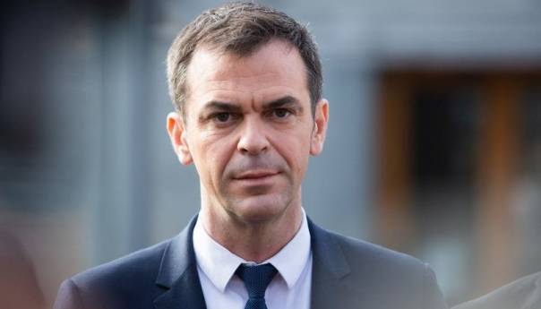 Francuska ipak ostavlja period od tri sedmice između dvije doze vakcine