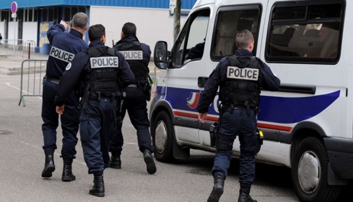 Francuska: Muškarac nožem ubio dvije osobe i ranio sedam