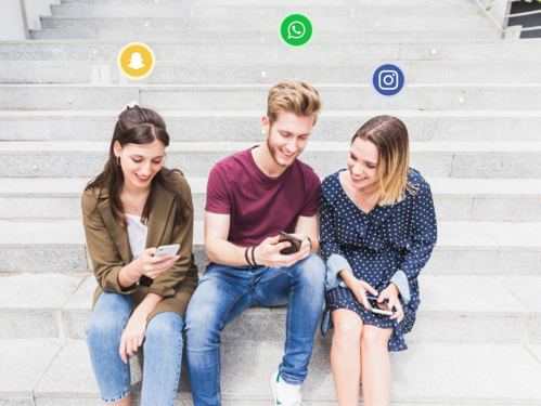 Francuska planira zabranu društvenih mreža za mlađe u narednoj godini