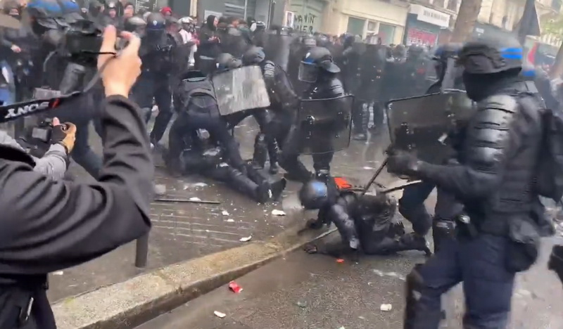 Francuska policija bacila suzavac na demonstrante