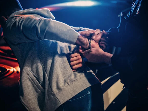 Francuska policija razotkrila mrežu trgovine drogom: Uhapšene 22 osobe