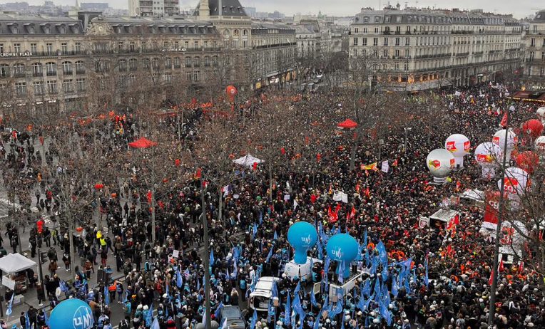 Francuska se sprema na masovne proteste zbog penzione reforme