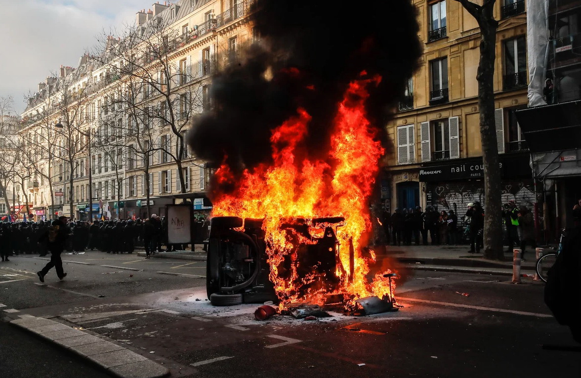 Francuska: Skoro milion demonstranata izašlo na proteste
