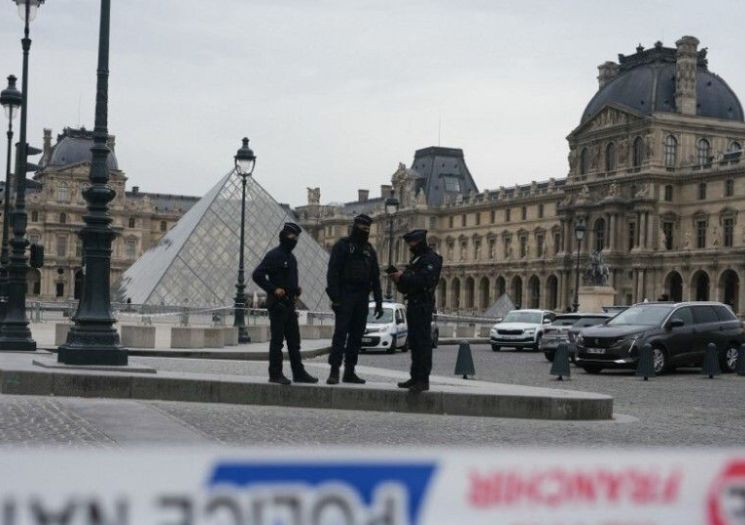 Francuska tužiteljica: Louvre su opljačkali "sitni" lopovi, a ne profesionalci