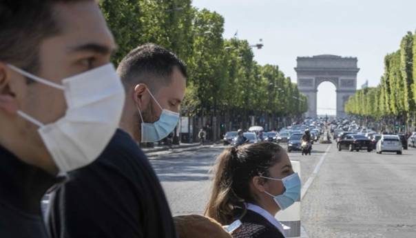 Francuska uvela pravila o obavezi nošenja maski na otvorenom