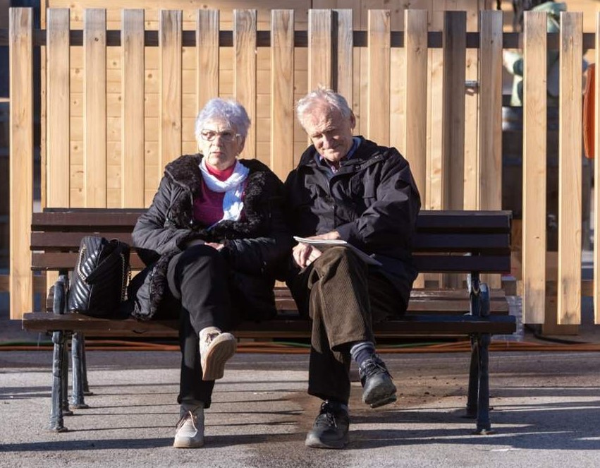 Francuska želi ukinuti besplatno zdravstveno osiguranje za penzionere izvan EU