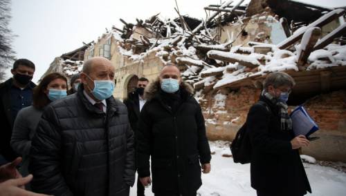 Francuski šef diplomacije posjet Hrvatskoj počeo u Petrinji