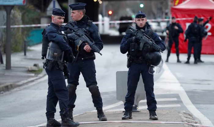 Francuzi od danas izlaze samo uz potvrdu o pravdanju kretanja