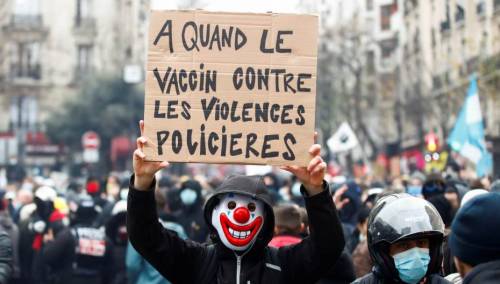 Francuzi ponovno protestuju protiv zakona koji brani snimanje policajaca