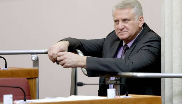 Franjo Lucić osuđen na rad za opće dobro zbog nuđenja mita novinaru Hedlu