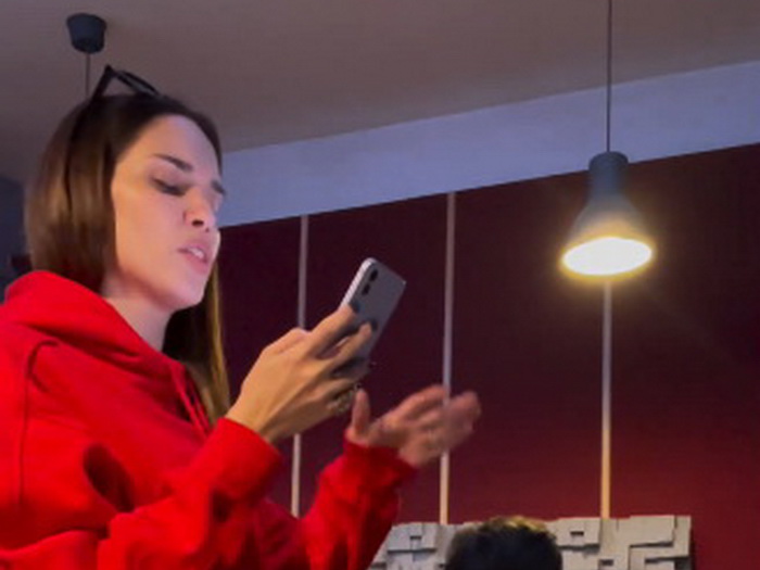 Franka Batelić zapjevala hit Taylor Swift i to uz pomoć člana porodice