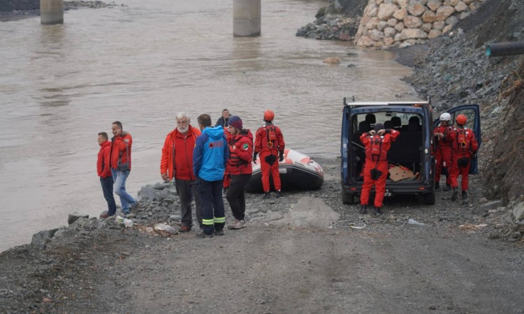 FUCZ u potrazi za drugim turskim državljaninom koji je pao u rijeku Bosnu