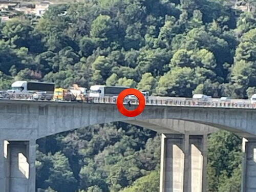 Fudbaler Nice prijeti da će izvršiti samoubistvo skokom sa mosta