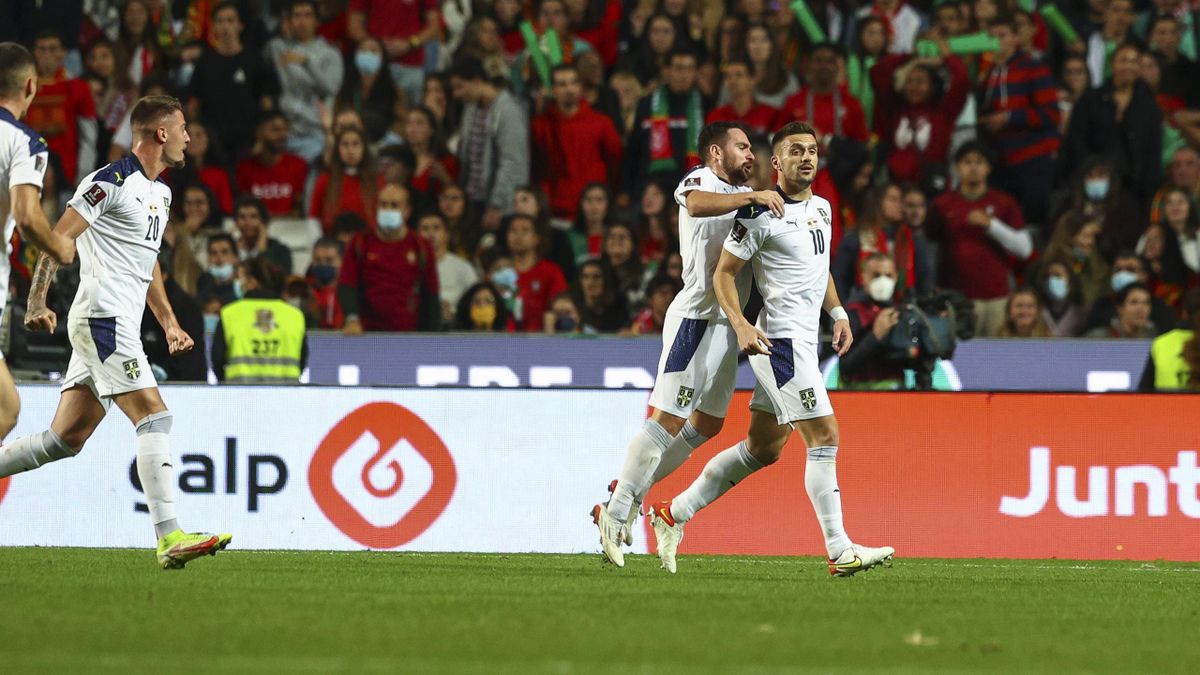 Fudbaleri Srbije odlučili premiju koju im je obećao Vučić donirati bolesnoj djeci