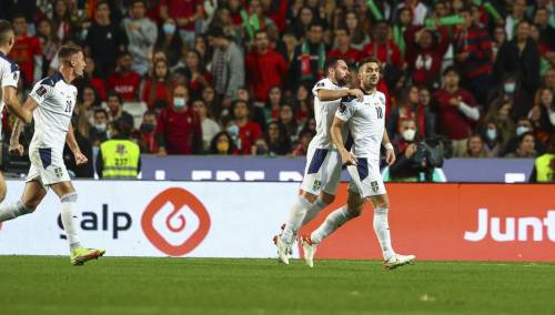 Fudbaleri Srbije odlučili premiju koju im je obećao Vučić donirati bolesnoj djeci