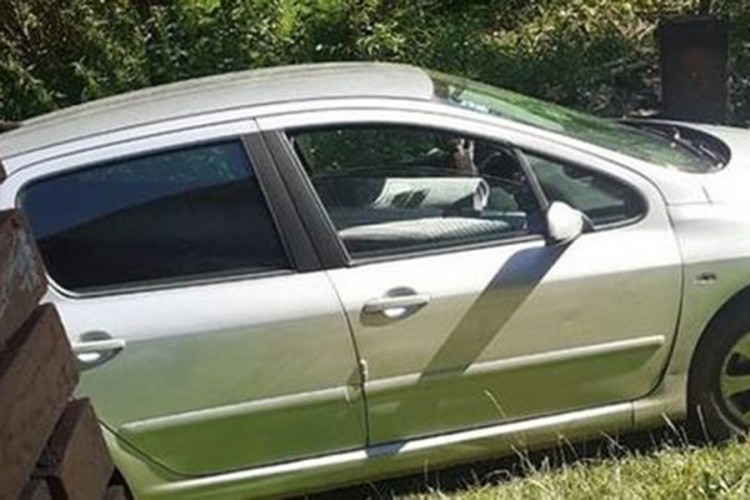 Fudbaleru tokom treninga ukraden auto, lopovi ubrzo privedeni