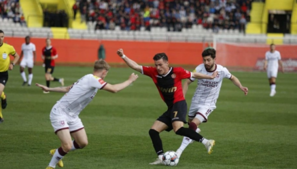 Fudbalska poslastica: Sarajevo nadoknadilo 2:0 i odnijelo bodove sa Tušnja