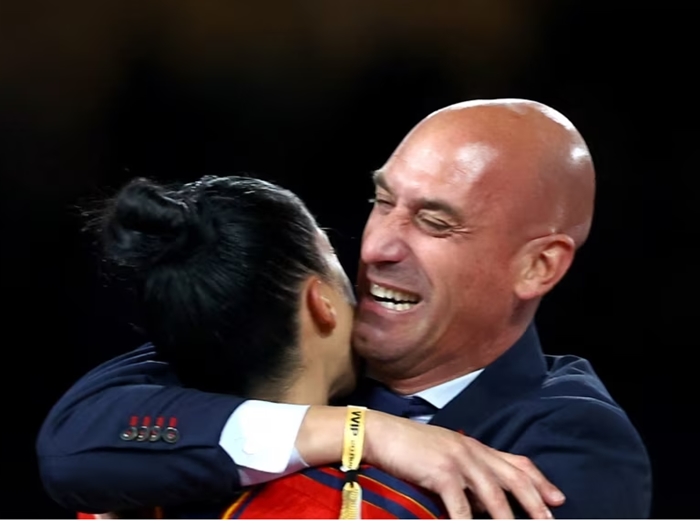 Fudbalski savez Španije stao uz predsjednika uprkos optužbama igračice