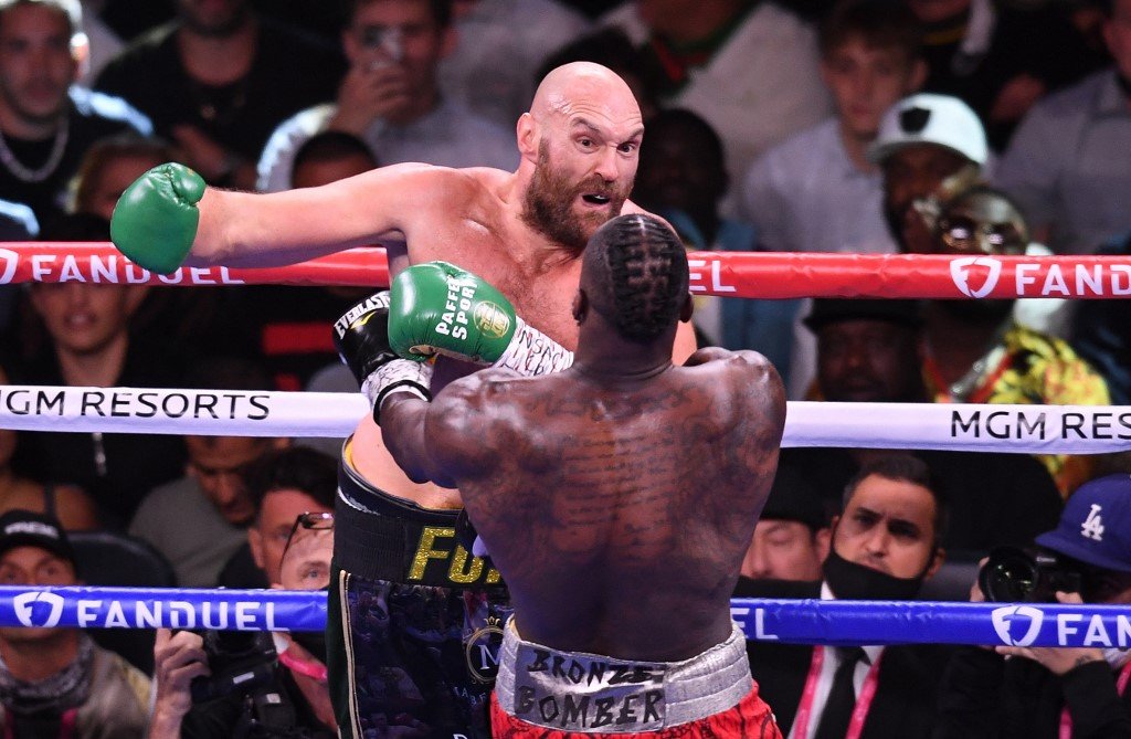 Fury nokautom u 11. rundi odbranio titulu svjetskog prvaka