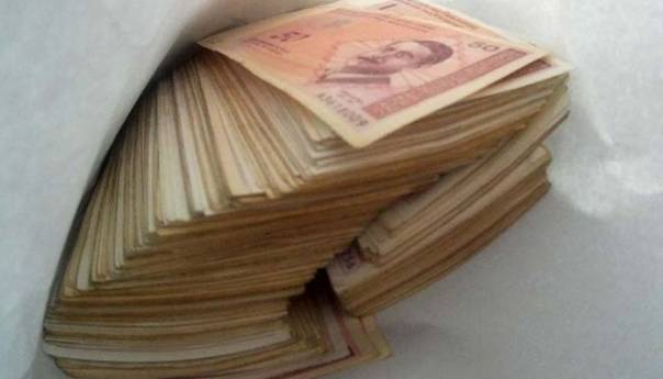 Gabela: Presreli vozilo i oteli 150.000 maraka