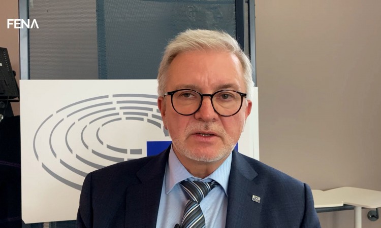 Gahler: Dodik mora poništiti sve već poduzete korake