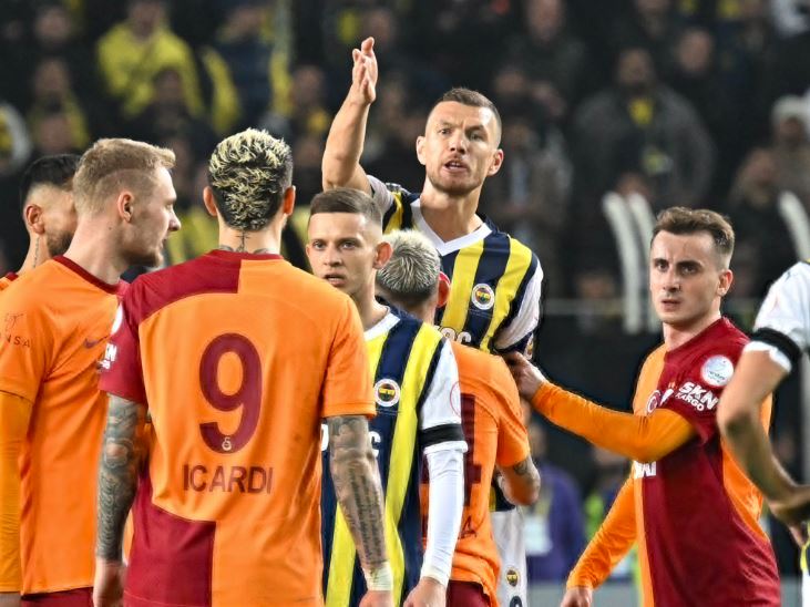 Galatasaraj objavio fotografiju Ikardija s modricom, Džeko nije mogao prešutjeti