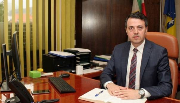 Ganić pozvao Kasumovića da odmah potpiše sporazum o Kantonalnoj bolnici Zenica