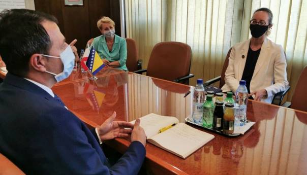 Ganić: Vlada ZDK trajno opredijeljena za borbu protiv korupcije