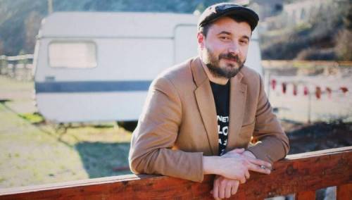 Garić: Kao imam širim pozitivu, a kao pjesnik pratim život koji izmiče pred očima