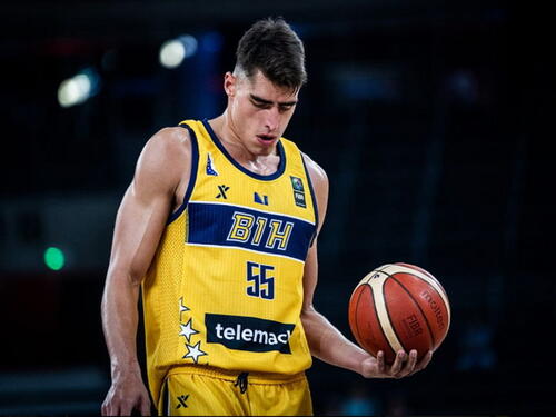 Garza pisao FIBA-i: "Molim vas, pomozite da ponesem ime svoje familije na dresu"