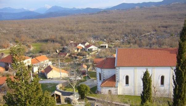 Gašenje škola početak je kraja, u više od 500 sela u BiH ne živi niko