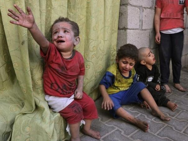 Gaza: Ubijena trudna žena i njen muž, bebu su uspjeli spasiti