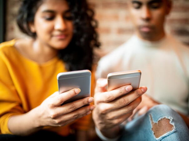 Generacija Z, više od ostalih, želi biti manje na pametnom telefonu