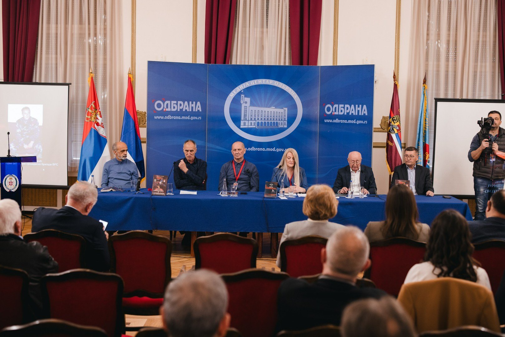 General VRS govorio na promociji knjiga o policajcima koji su počinicli genocid u Srebrenici